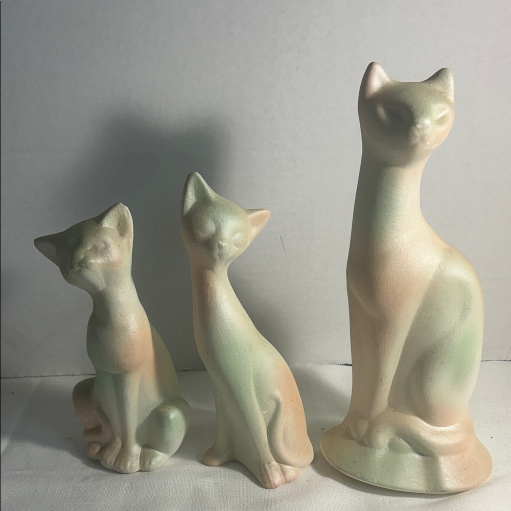 Vintage Charming Pastel Cat Figurine Trio Chalk ware set of 3